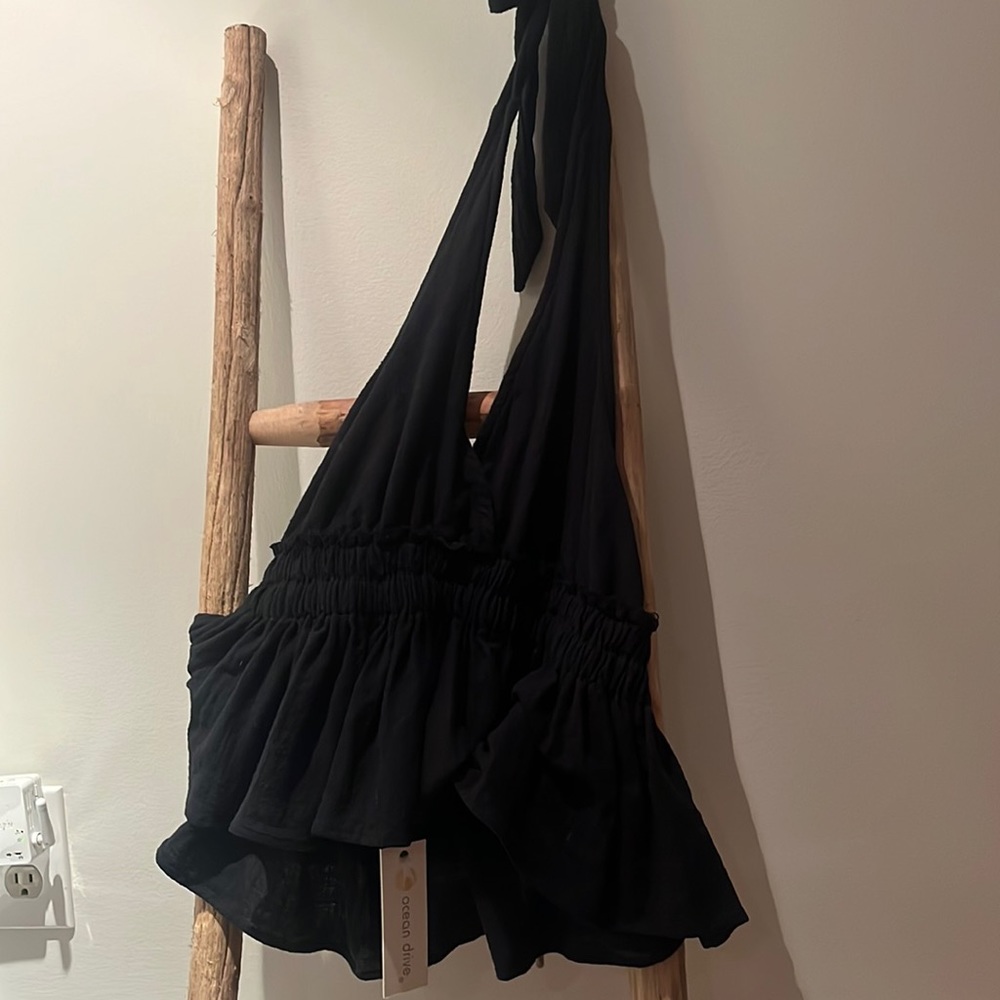Cute black halter top from boutique